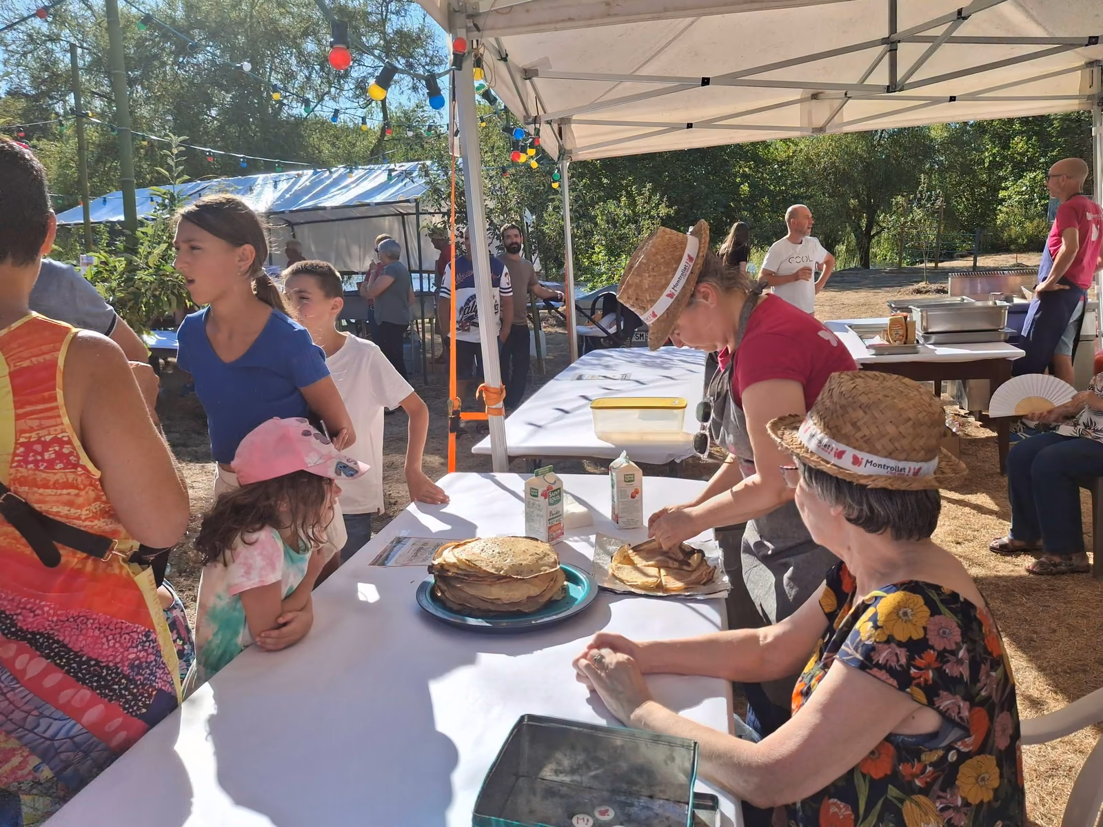 Les crêpes préparées sous le barnum